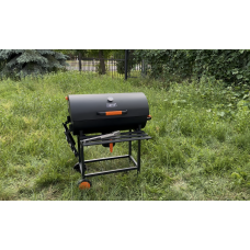 Grill węglowy ogrodowy z rożnem i kółkami GRILLI 400021