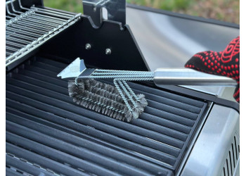 Jak wyczyścić grill po zimie? Najskuteczniejsza metoda bez użycia chemii